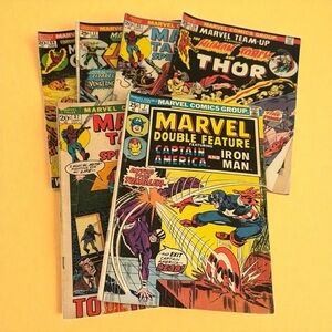 Vintage Y2K Marvel Comics Group Mixed Lot of Comic Books *USED CONDITION